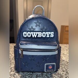 NFL Loungefly Cowboys Star Pattern Backpack + matching wallet NWT!!!
